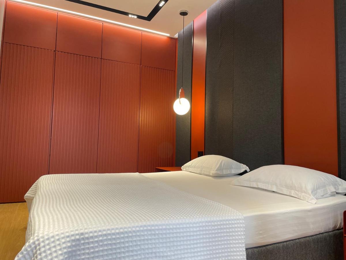 Tirana Lux Apartments ภายนอก รูปภาพ