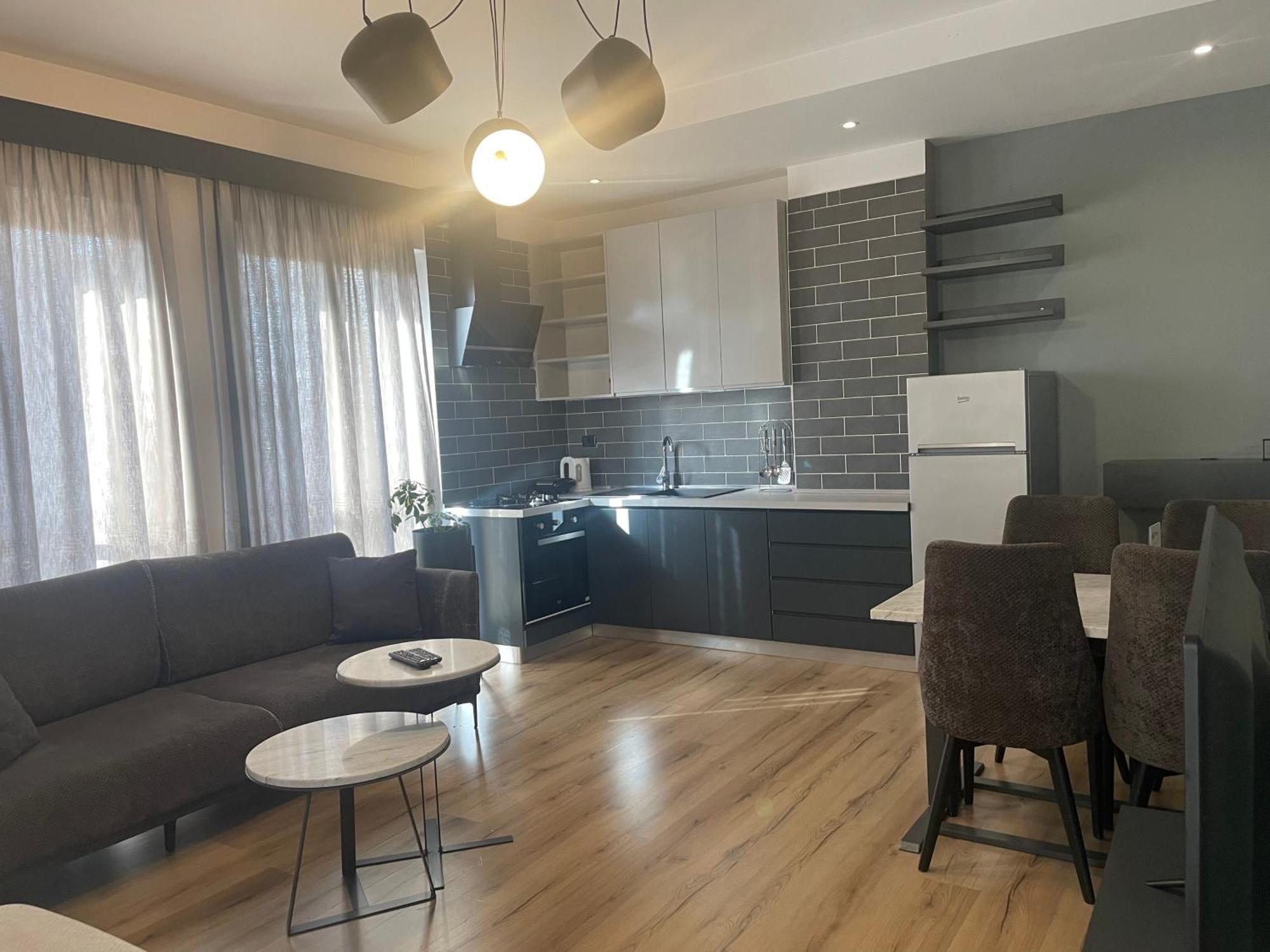 Tirana Lux Apartments ภายนอก รูปภาพ