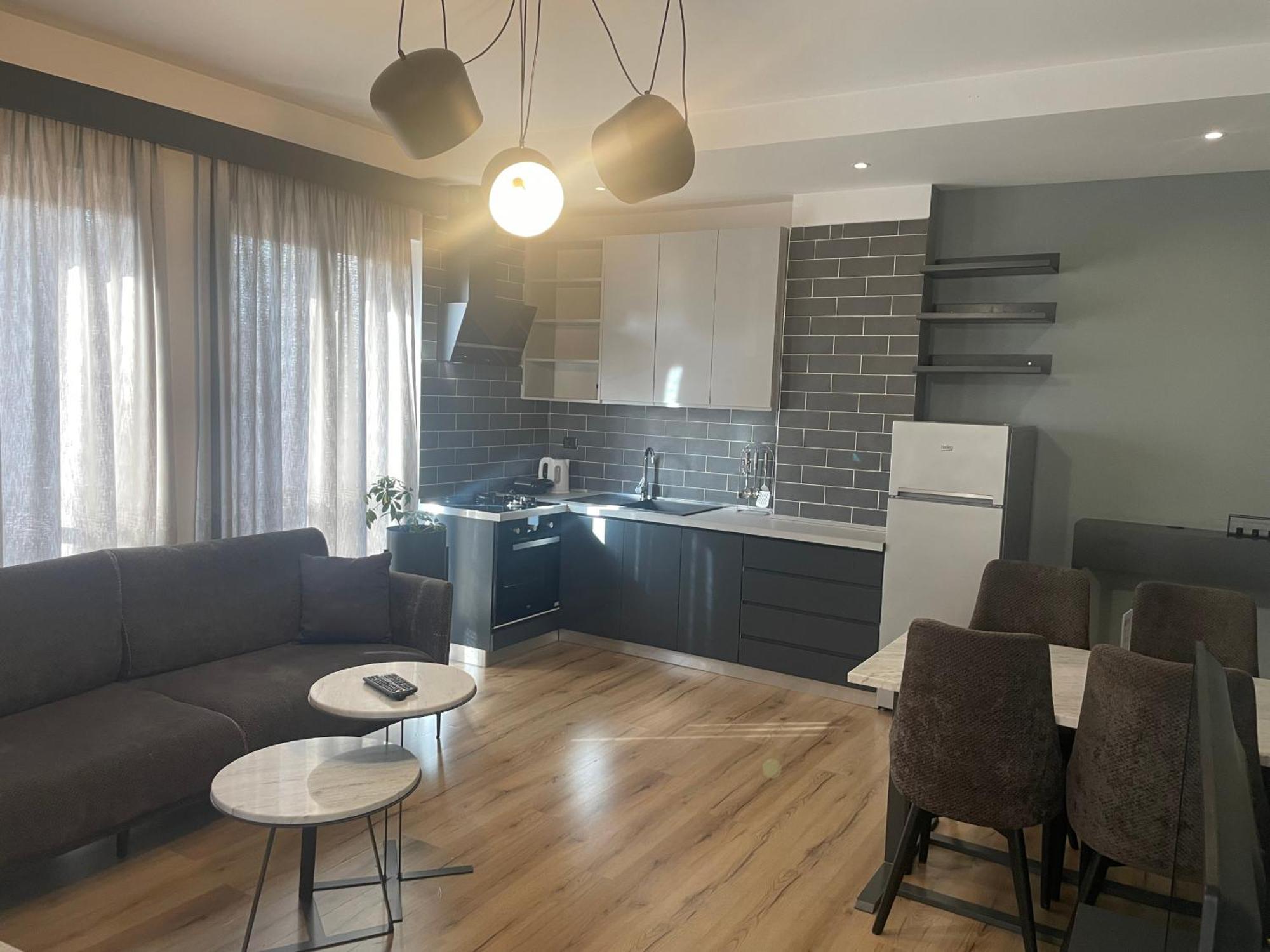 Tirana Lux Apartments ภายนอก รูปภาพ