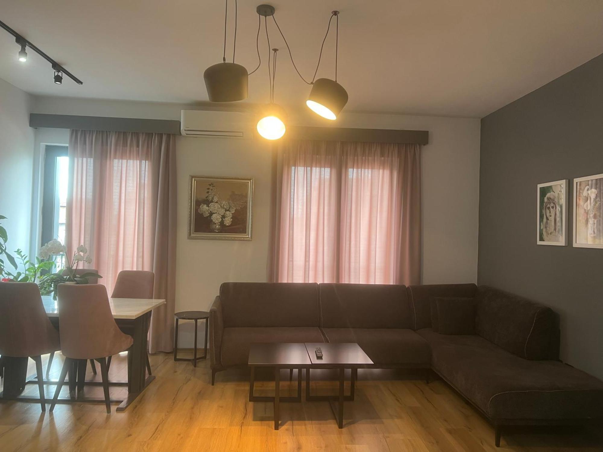 Tirana Lux Apartments ภายนอก รูปภาพ