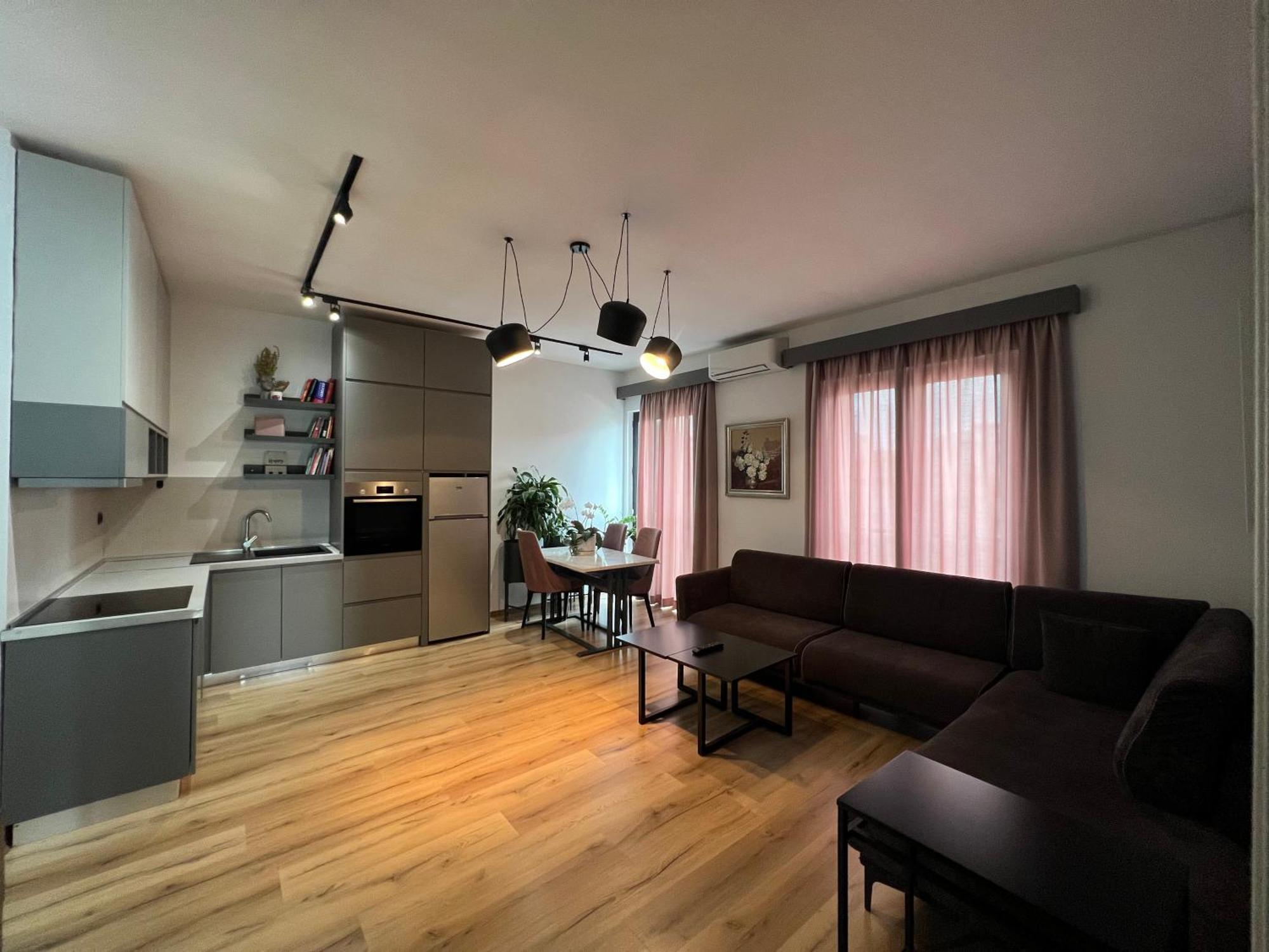 Tirana Lux Apartments ภายนอก รูปภาพ
